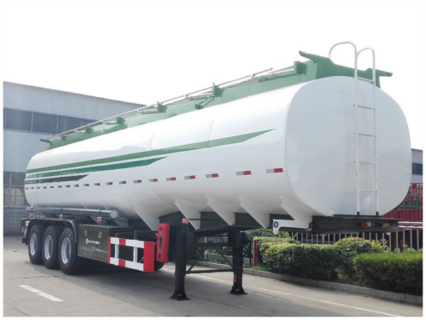 Sinotruk Fuel Tank Semi Trailer